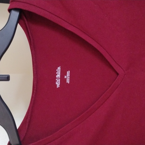 Wild Fable Cropped T- Shirt Size Medium - Picture 3 of 3